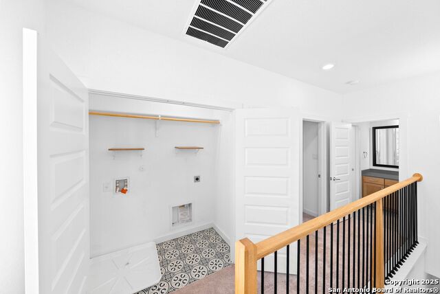 Image 27 of 37 For 5843 Whitby Unit 3