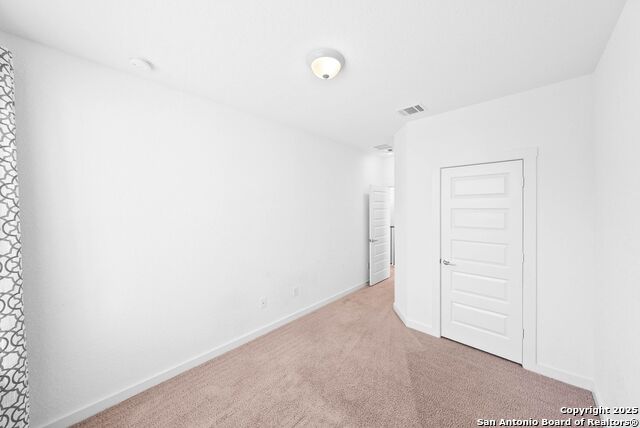 Image 29 of 37 For 5843 Whitby Unit 3