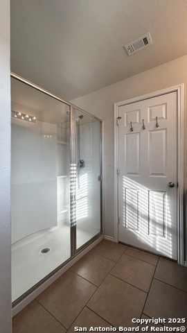 Image 15 of 21 For 1619 Crown Daisy