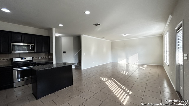 Image 7 of 21 For 1619 Crown Daisy