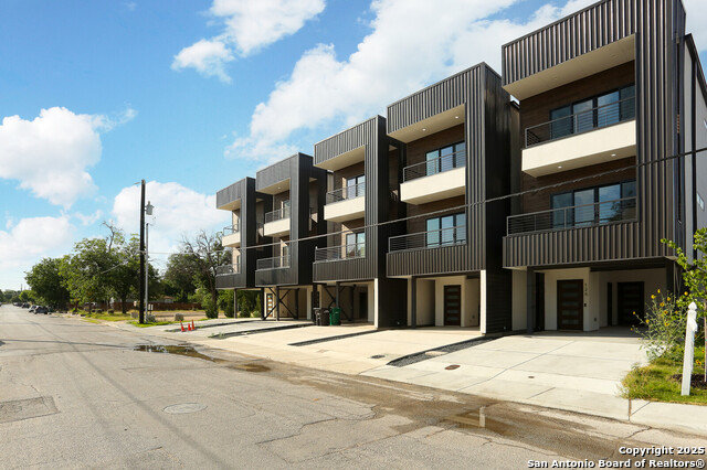 Details for 138 Lachapelle E, San Antonio, TX 78204