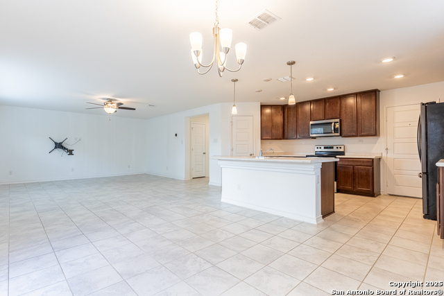 Listing photo id 9 for 11205 Plaudit