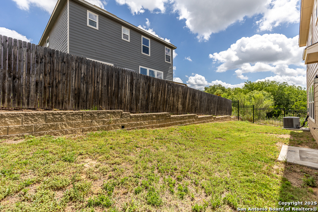 Listing photo id 24 for 11205 Plaudit
