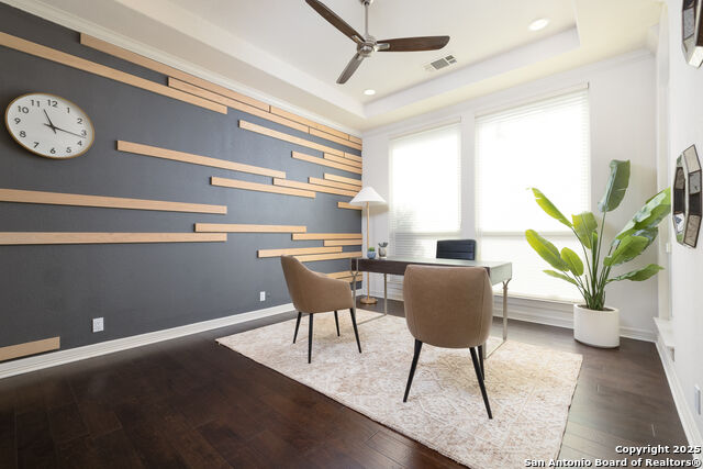 Image 12 of 25 For 17 Burnham Gln