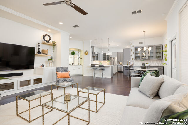 Image 13 of 25 For 17 Burnham Gln