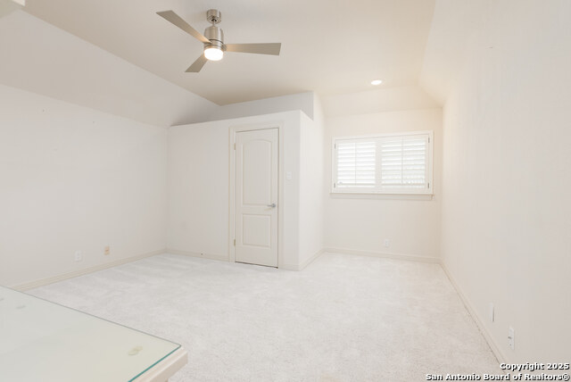 Image 22 of 25 For 17 Burnham Gln