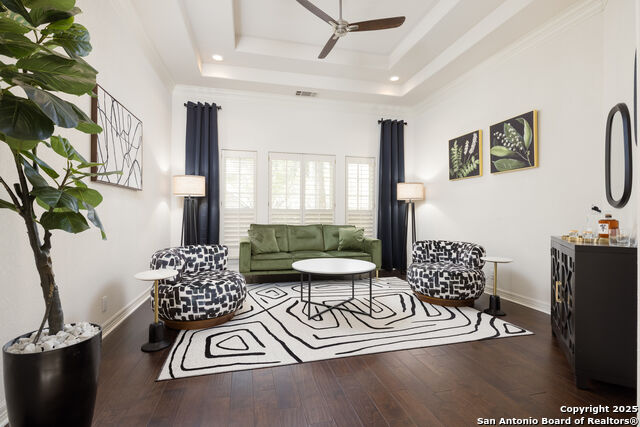 Image 4 of 25 For 17 Burnham Gln