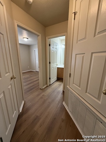 Image 18 of 30 For 8418 Dusty Ridge