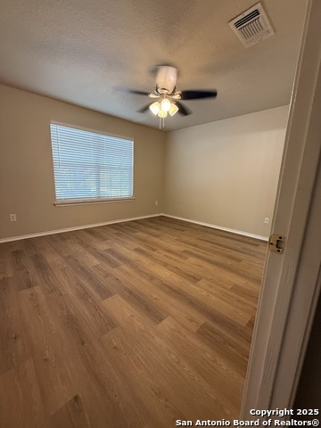 Image 20 of 30 For 8418 Dusty Ridge