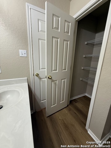 Image 23 of 30 For 8418 Dusty Ridge