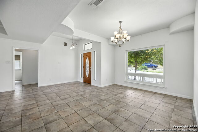 Image 17 of 41 For 448 Shayla  