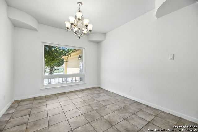 Image 18 of 41 For 448 Shayla  