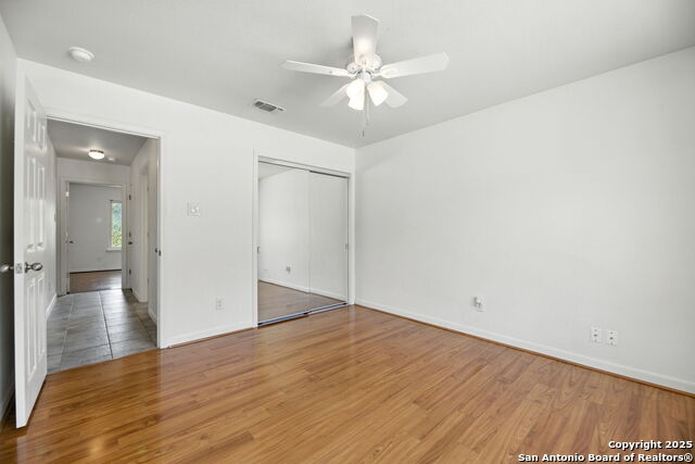 Image 25 of 41 For 448 Shayla  