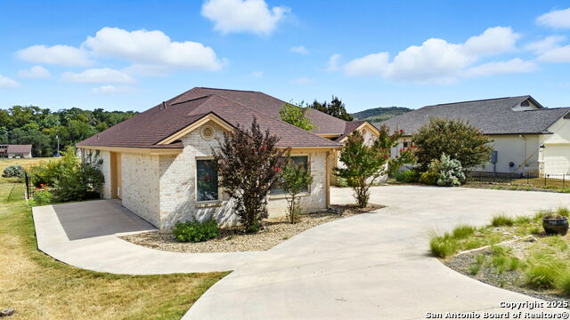 Image 3 of 41 For 448 Shayla  