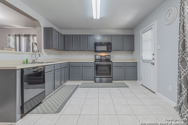 Image 14 of 35 For 7911 Saratoga