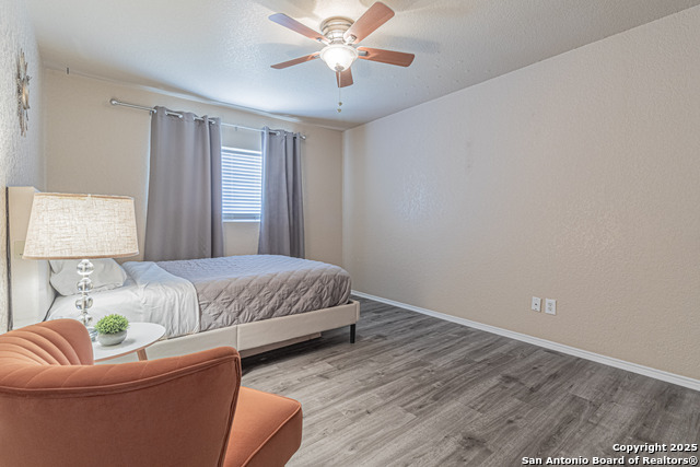 Image 31 of 35 For 7911 Saratoga