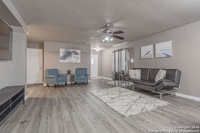 Image 7 of 35 For 7911 Saratoga