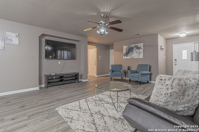 Image 8 of 35 For 7911 Saratoga