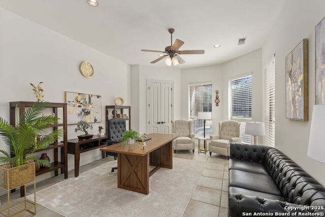 Listing photo id 8 for 24626 Bogey Ridge