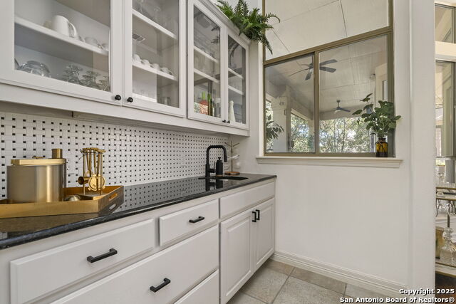 Listing photo id 9 for 24626 Bogey Ridge