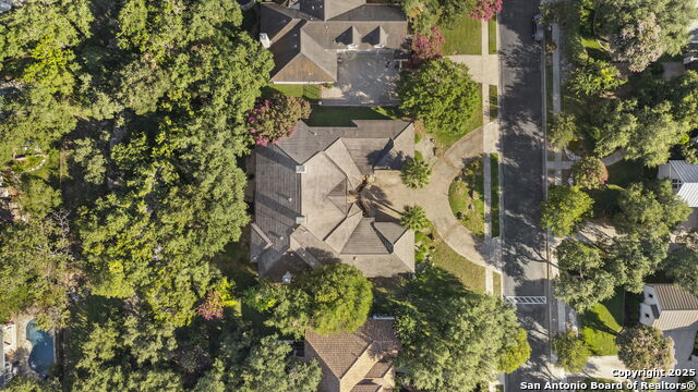 Listing photo id 2 for 24626 Bogey Ridge