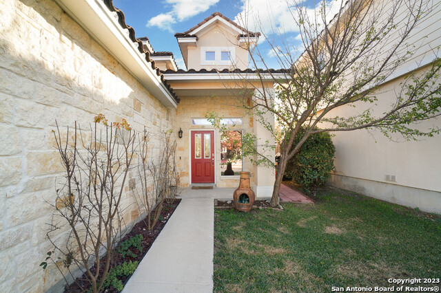 Image 4 of 25 For 1354 Crown Brook