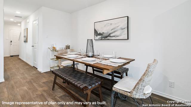 Image 5 of 39 For 5915 Cinnabar Corner