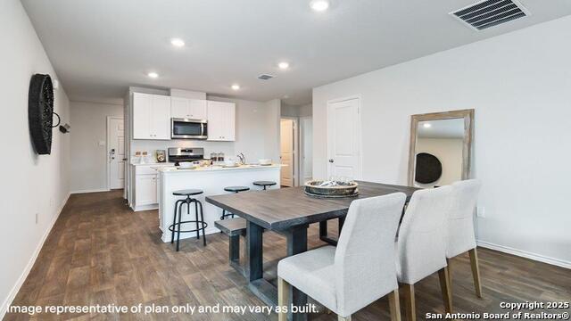 Listing photo id 19 for 12527 Ivory Pkwy