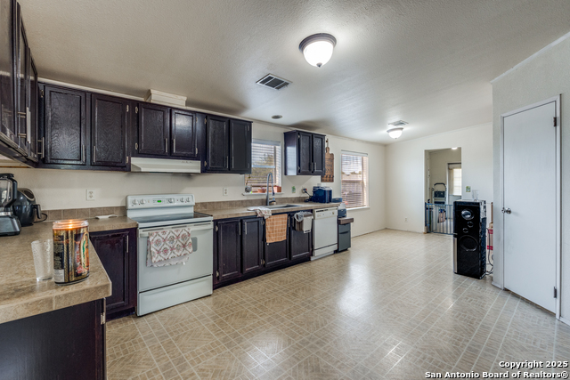 Image 12 of 29 For 13700 Judson Rd. #112