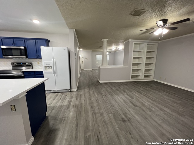 Image 8 of 17 For 9646 Limestone Pond