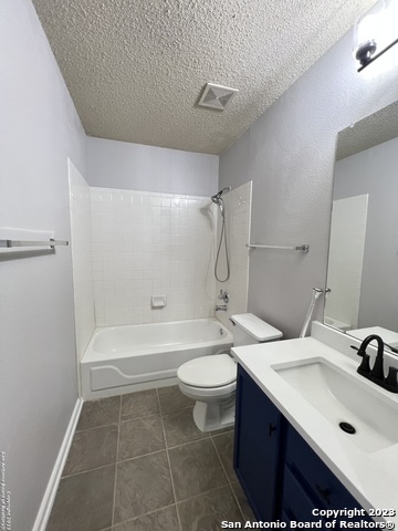 Image 13 of 20 For 9646 Limestone Pond