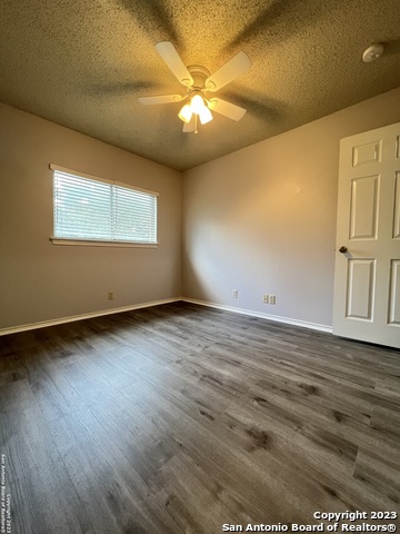 Image 14 of 20 For 9646 Limestone Pond