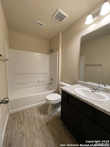 Image 13 of 15 For 6207 Golden Valley