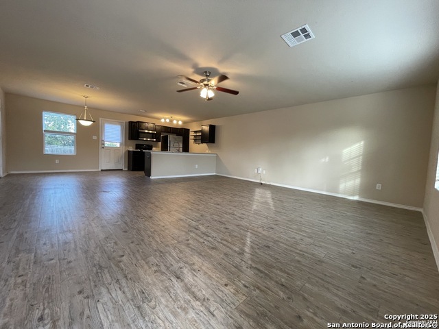 Image 2 of 15 For 6207 Golden Valley