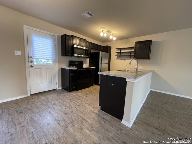 Image 7 of 15 For 6207 Golden Valley