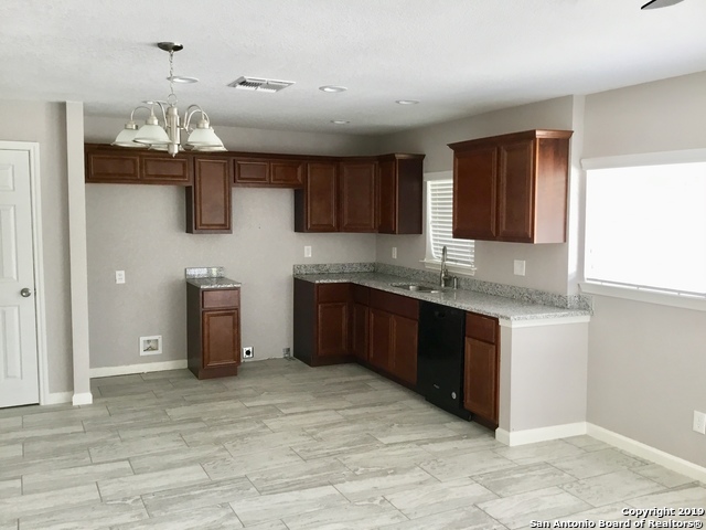 Image 4 of 9 For 11618 Fm 1957  2