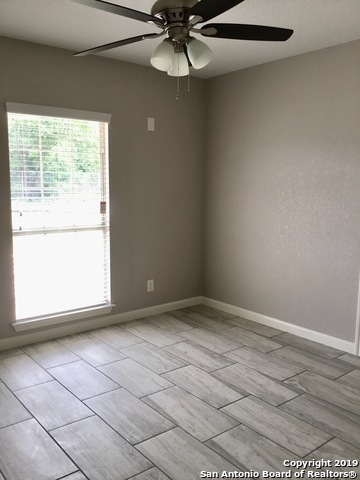 Image 6 of 9 For 11618 Fm 1957  2