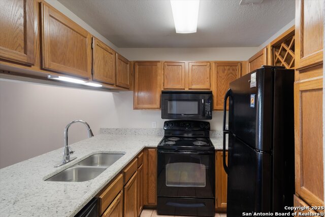 Image 10 of 23 For 5322 Medical  A-205