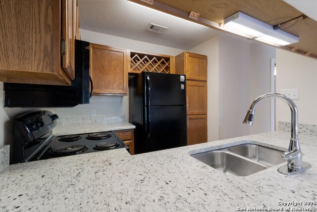 Image 11 of 23 For 5322 Medical  A-205