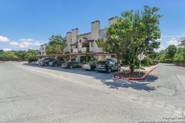 Image 4 of 23 For 5322 Medical  A-205