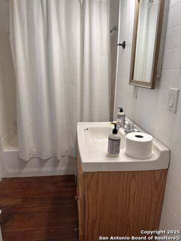 Image 18 of 19 For 108 San Arturo