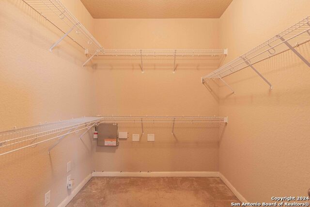 Image 25 of 43 For 8922 Weimer  