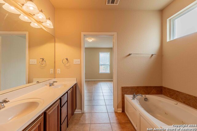 Image 27 of 43 For 8922 Weimer  