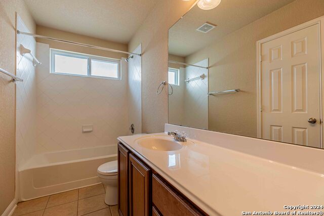 Image 34 of 43 For 8922 Weimer  