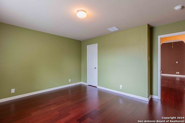 Image 36 of 43 For 8922 Weimer  