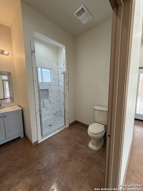 Image 48 of 49 For 710 Baetz Blvd. W