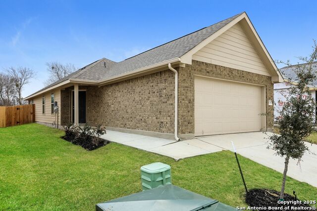 Listing photo id 1 for 3719 Somers Crest