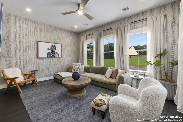 Image 22 of 76 For 137 Balcones Bend