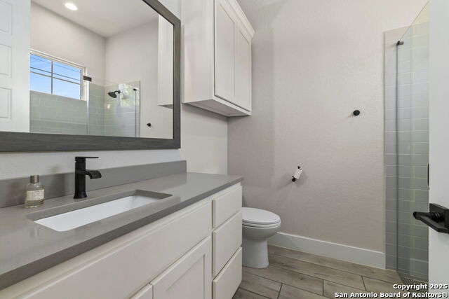 Image 39 of 76 For 137 Balcones Bend
