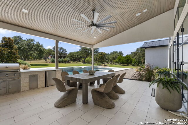 Image 42 of 76 For 137 Balcones Bend